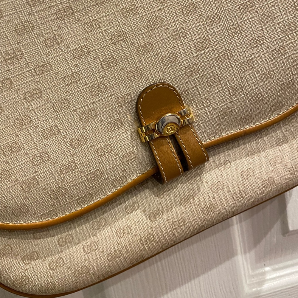 Gucci crossbody